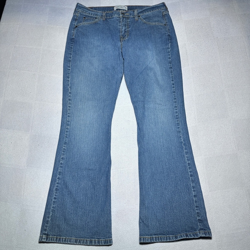 Vintage‎ Y2K Levi Stretch Bootcut Jeans Women 12M Medium Wash Blue Western Retro